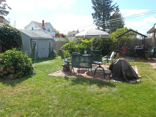 26 Hartford Road Worcester, MA 01606 - Photo 18 of 19 Gallery Image 18
