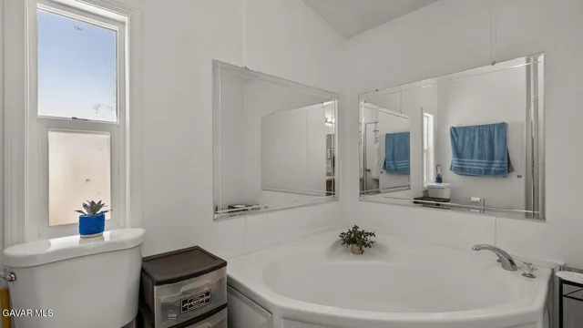 $165,000 | 1501 East Avenue I, Lancaster, CA 93535