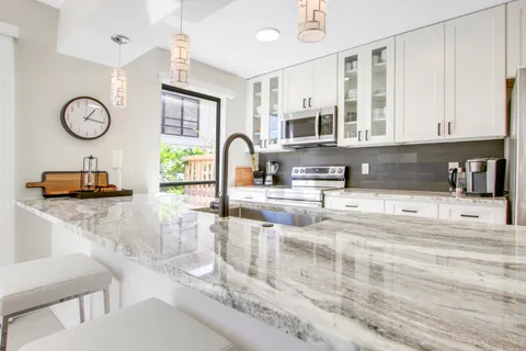 $10,000 | 512 Brackenwood Place, Palm Beach Gardens, FL 33418