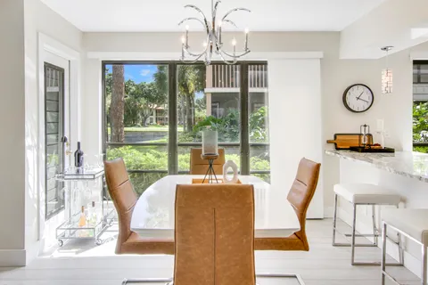 $10,000 | 512 Brackenwood Place, Palm Beach Gardens, FL 33418