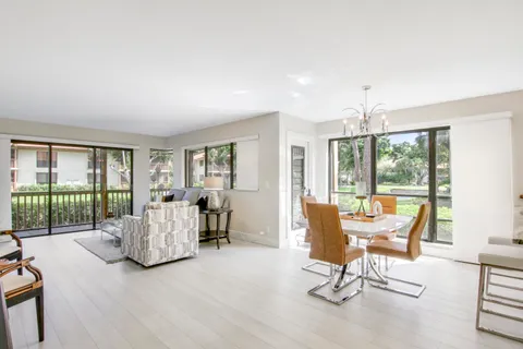 $10,000 | 512 Brackenwood Place, Palm Beach Gardens, FL 33418