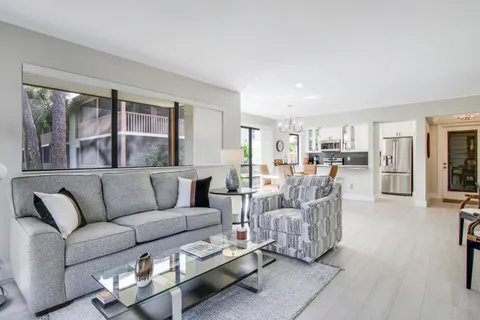 $10,000 | 512 Brackenwood Place, Palm Beach Gardens, FL 33418