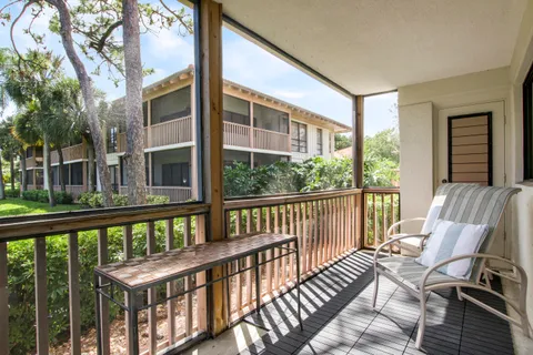 $10,000 | 512 Brackenwood Place, Palm Beach Gardens, FL 33418