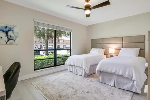 $10,000 | 512 Brackenwood Place, Palm Beach Gardens, FL 33418