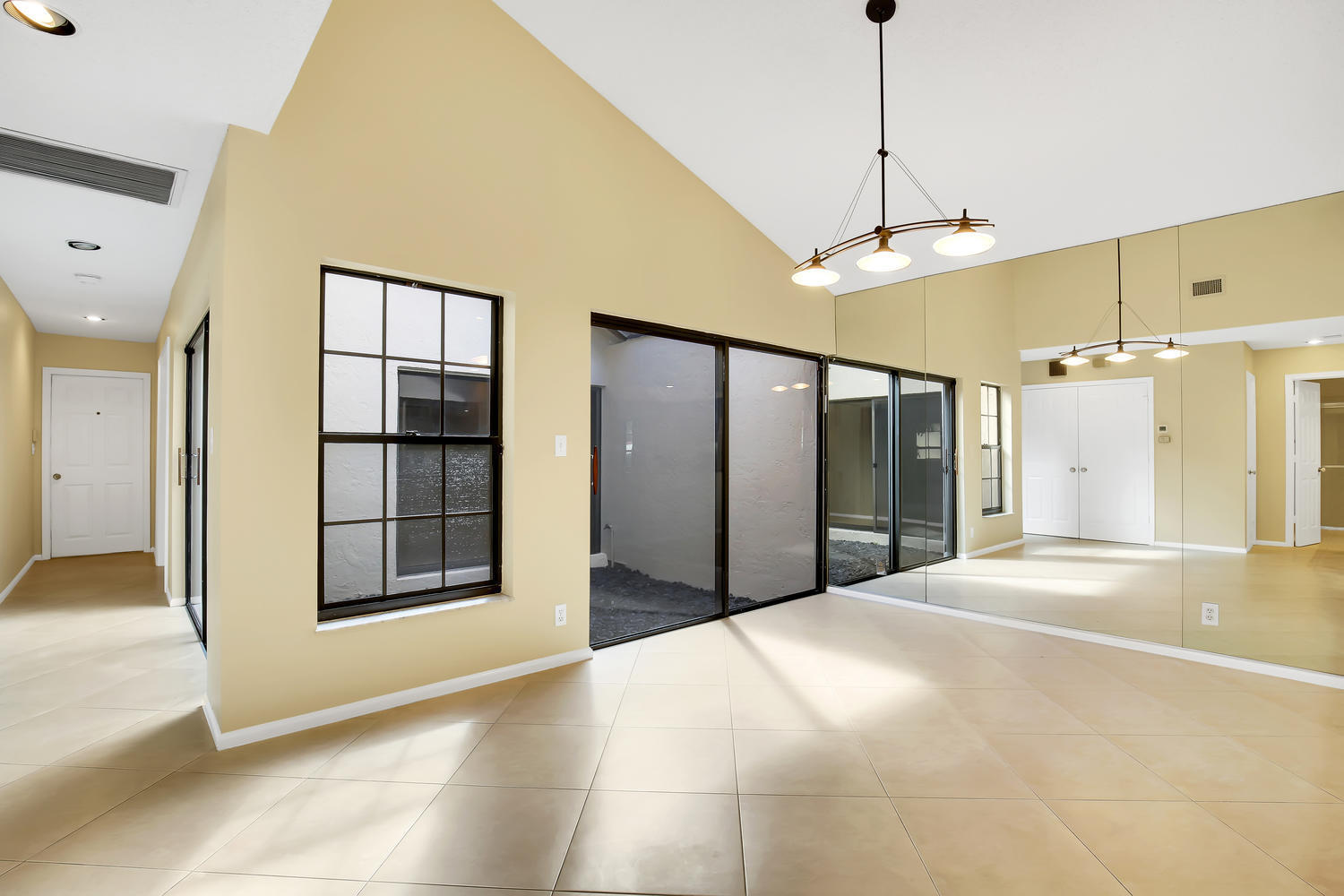 21741 Club Villa Terrace Boca Raton, FL 33433 - Photo 17 of 28 21741 Club Villa Terrace Boca-large-011-