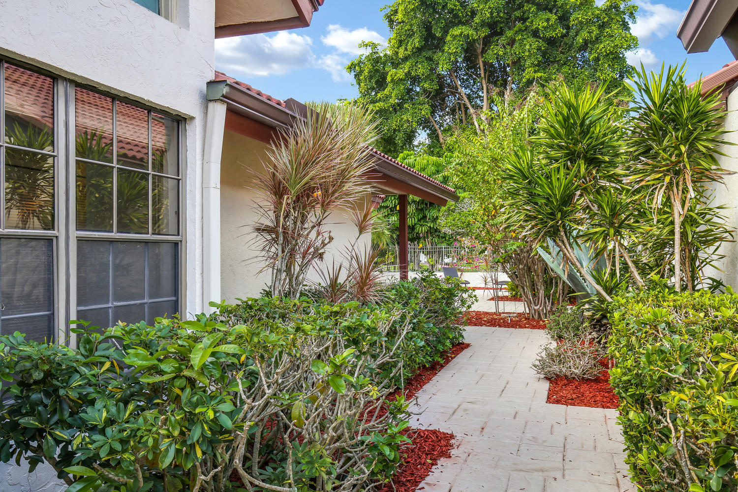21741 Club Villa Terrace Boca Raton, FL 33433 - Photo 5 of 28 21741 Club Villa Terrace Boca-large-018-