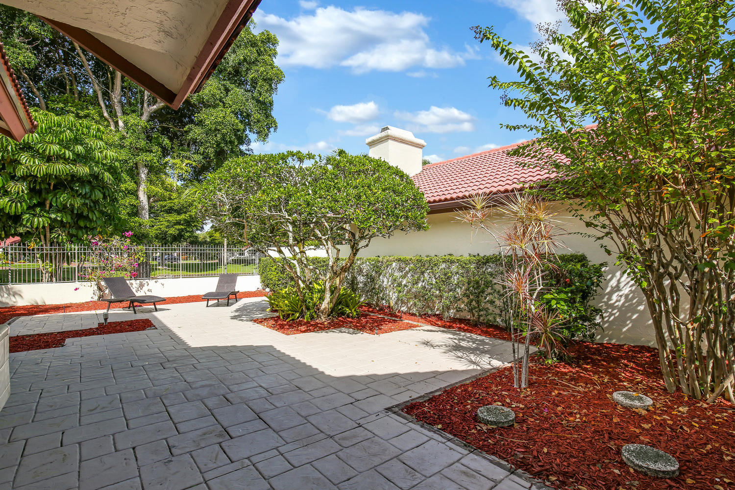 21741 Club Villa Terrace Boca Raton, FL 33433 - Photo 6 of 28 21741 Club Villa Terrace Boca-large-019-