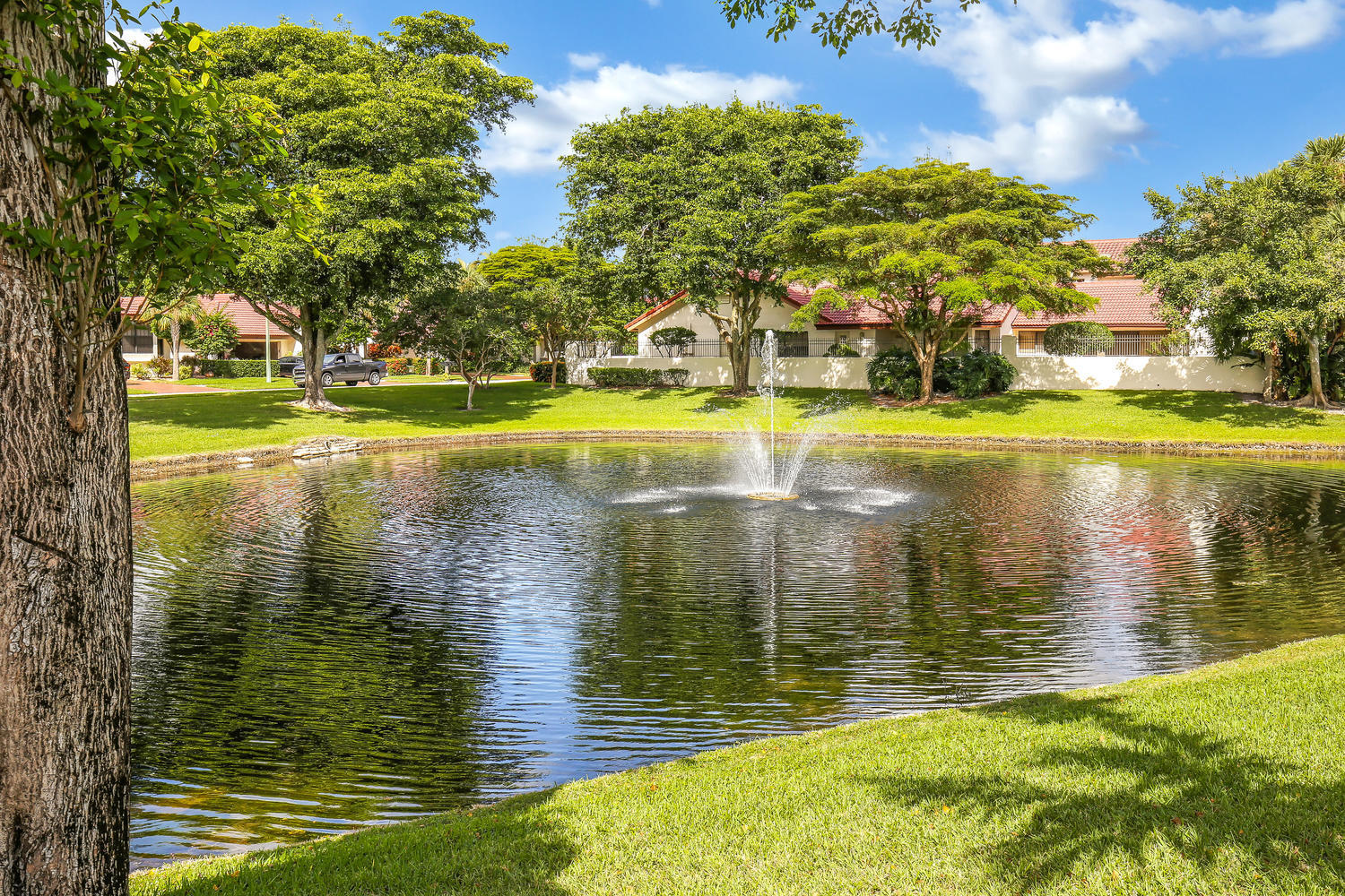 21741 Club Villa Terrace Boca Raton, FL 33433 - Photo 10 of 28 21741 Club Villa Terrace Boca-large-022-