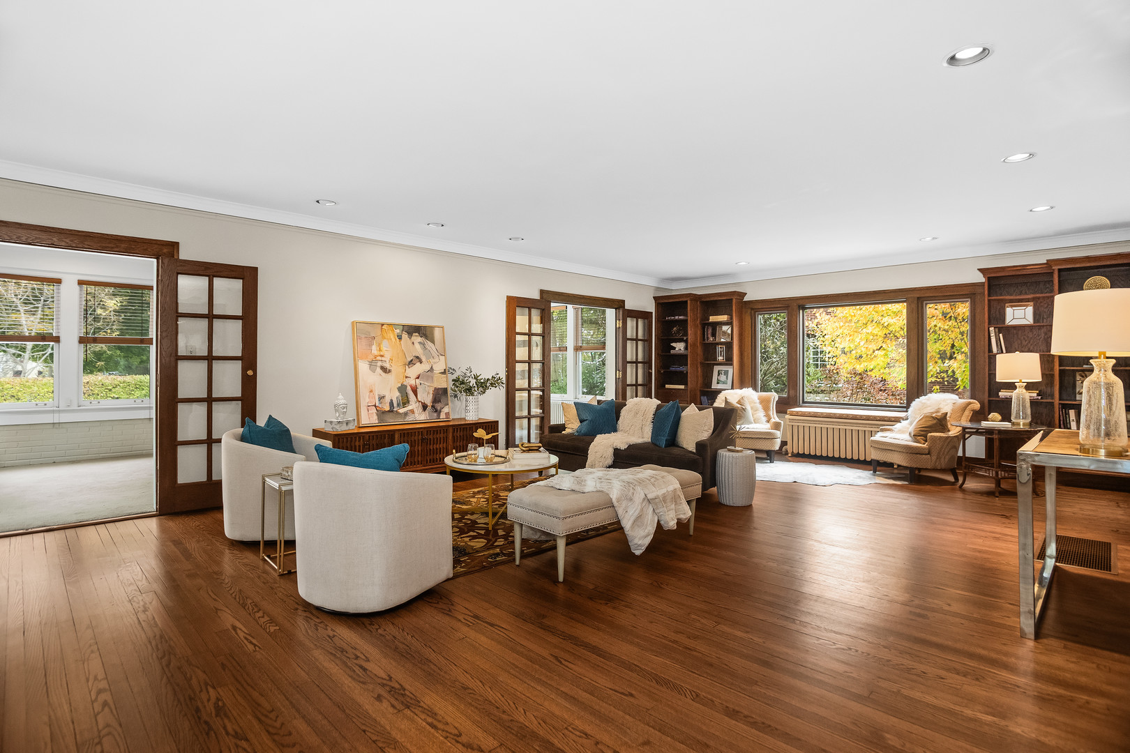 2528 Sheridan Road Evanston, IL 60201 - Photo 11 of 55 a living room with furniture and a wooden floor
