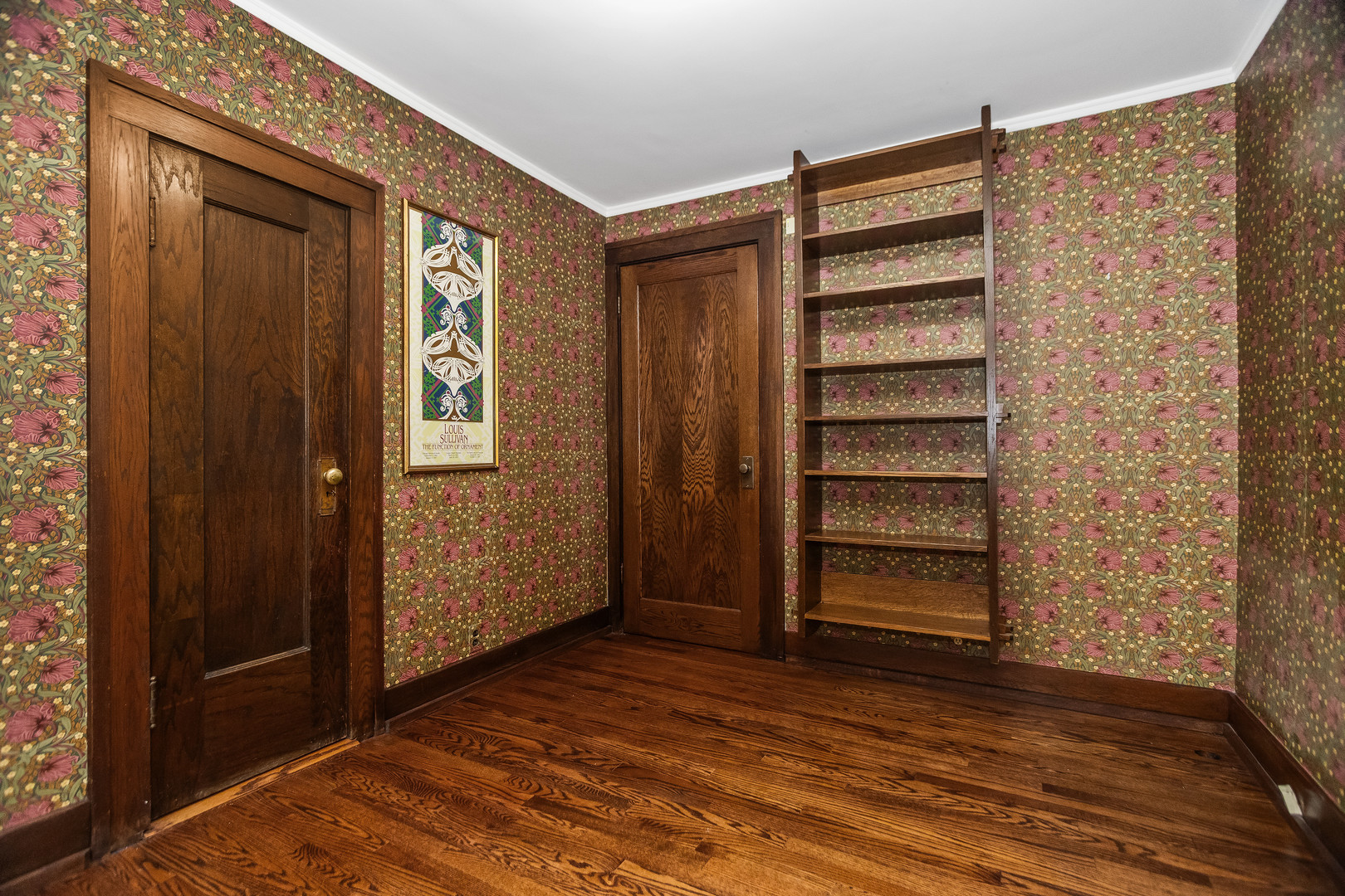 2528 Sheridan Road Evanston, IL 60201 - Photo 25 of 55 a view of closet area