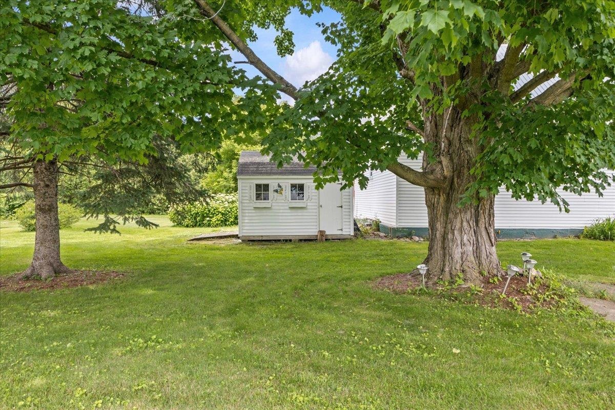 23 Spring Street Swanton, VT 05488 - Photo 6 of 33