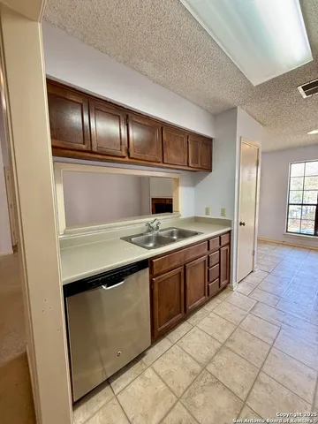 $166,000 | 2255 Thousand Oaks, Unit 808, San Antonio, TX 78232