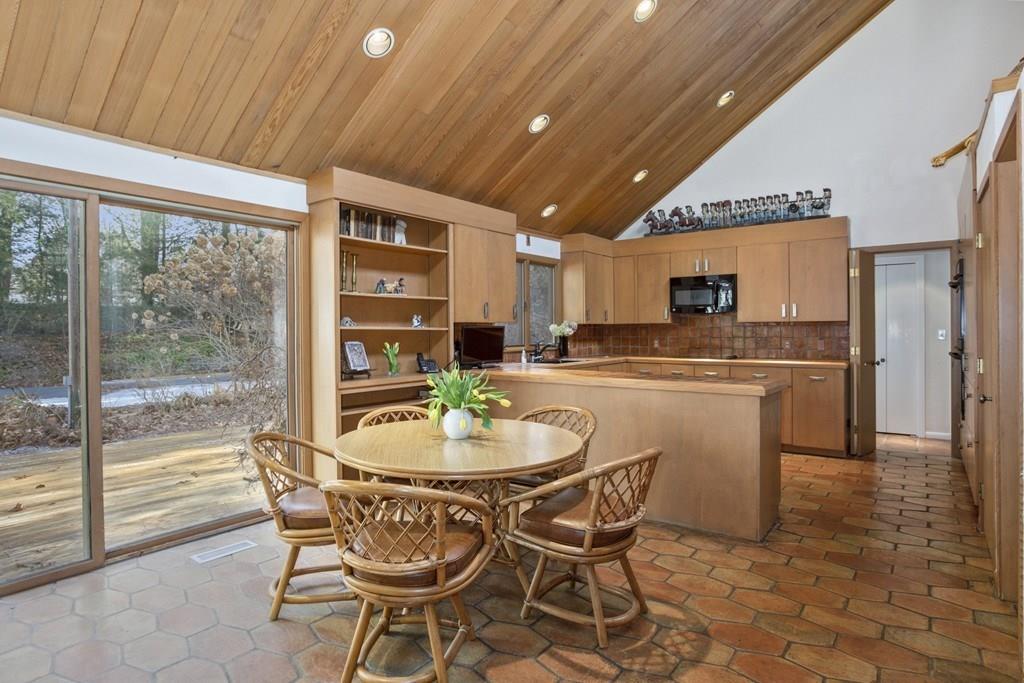 217 Ardsley Road Longmeadow, MA 01106 - Photo 16 of 42