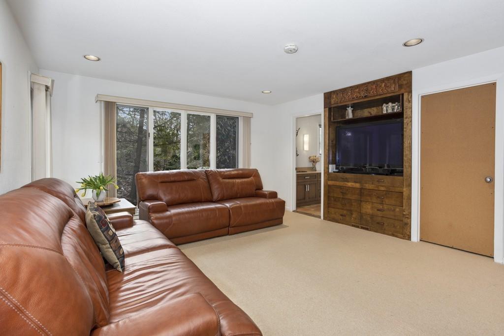 217 Ardsley Road Longmeadow, MA 01106 - Photo 17 of 42