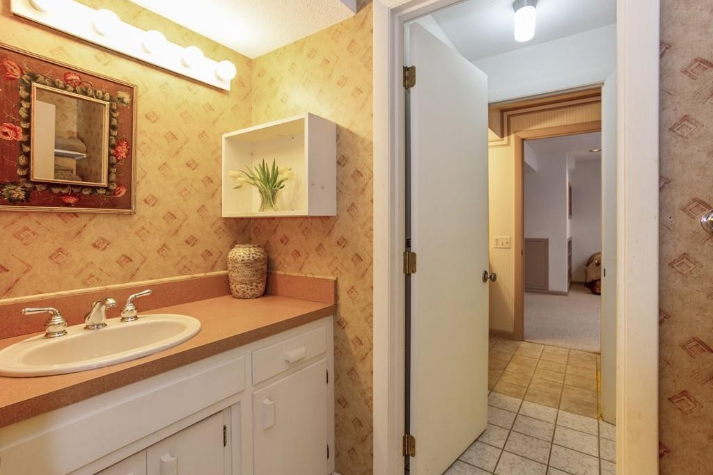217 Ardsley Road Longmeadow, MA 01106 - Photo 28 of 42