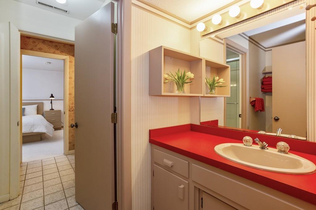 217 Ardsley Road Longmeadow, MA 01106 - Photo 29 of 42