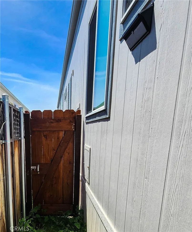 500 Atascadero, Unit E02 Morro Bay, CA 93442 - Photo 13 of 40 a view of front door