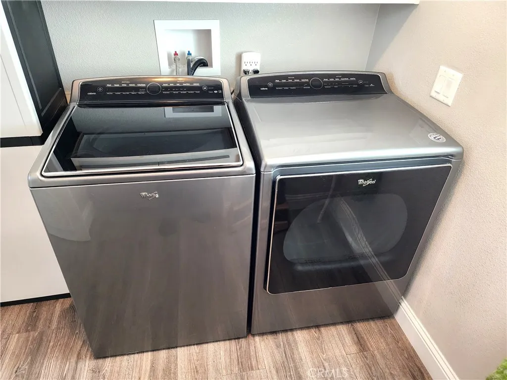 500 Atascadero, Unit E02 Morro Bay, CA 93442 - Photo 26 of 40 a close view of a stove top oven