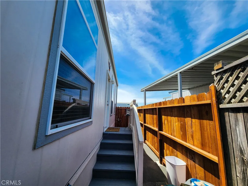 500 Atascadero, Unit E02 Morro Bay, CA 93442 - Photo 9 of 40 a view of an entryway