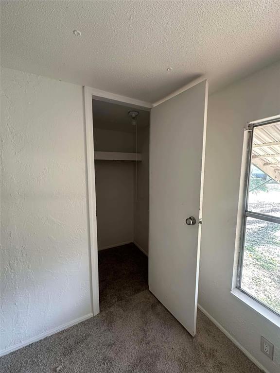 6445 Southeast 173 Lane Summerfield, FL 34491 - Photo 29 of 42 a view of an empty room and window