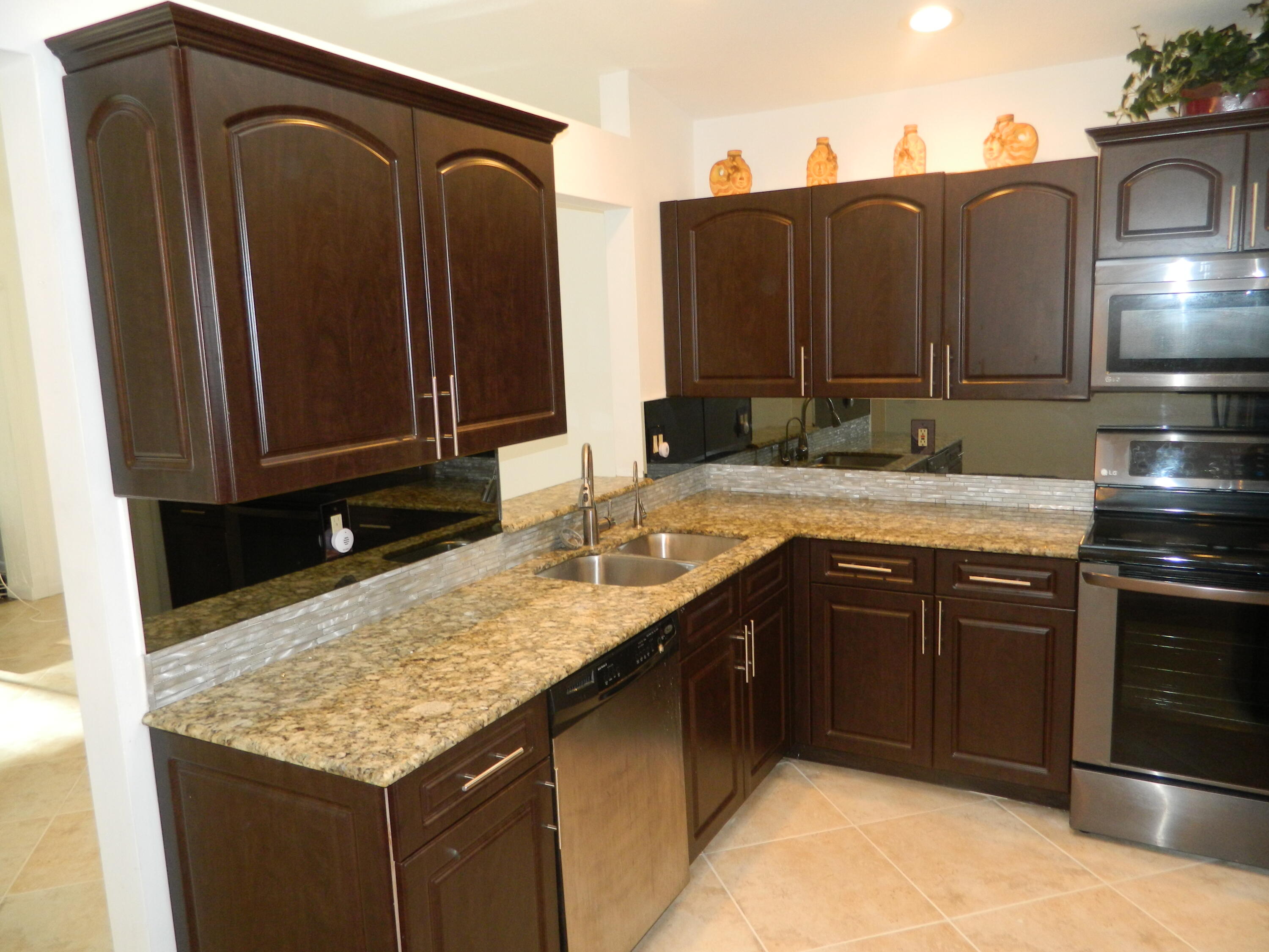 10285 Boca Springs Drive Boca Raton, FL 33428 - Photo 9 of 19 DSCN3897
