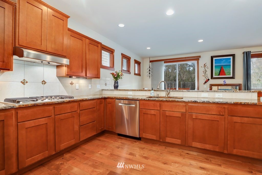 1627 241st Street Southwest Bothell, WA 98021 - Photo 14 of 30