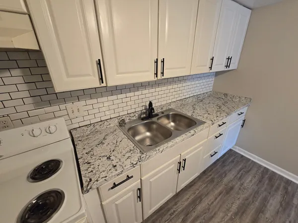 $1,045 | 1701 Westover Avenue Southwest, Unit 14, Roanoke, VA 24015