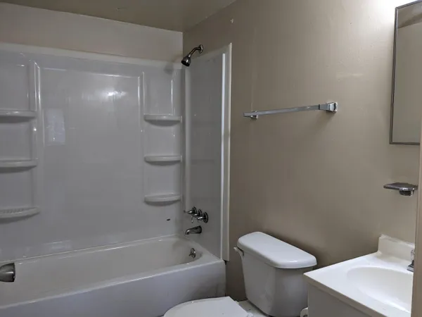 $1,045 | 1701 Westover Avenue Southwest, Unit 14, Roanoke, VA 24015