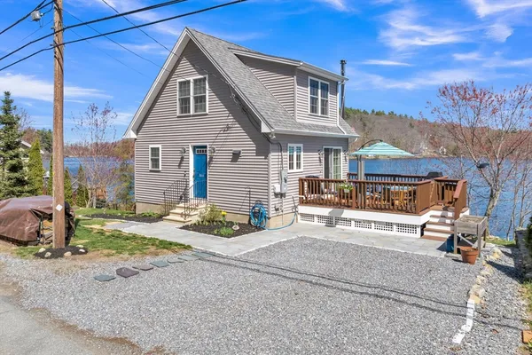 $579,000 | 864 South Road, Ashby, MA 01431