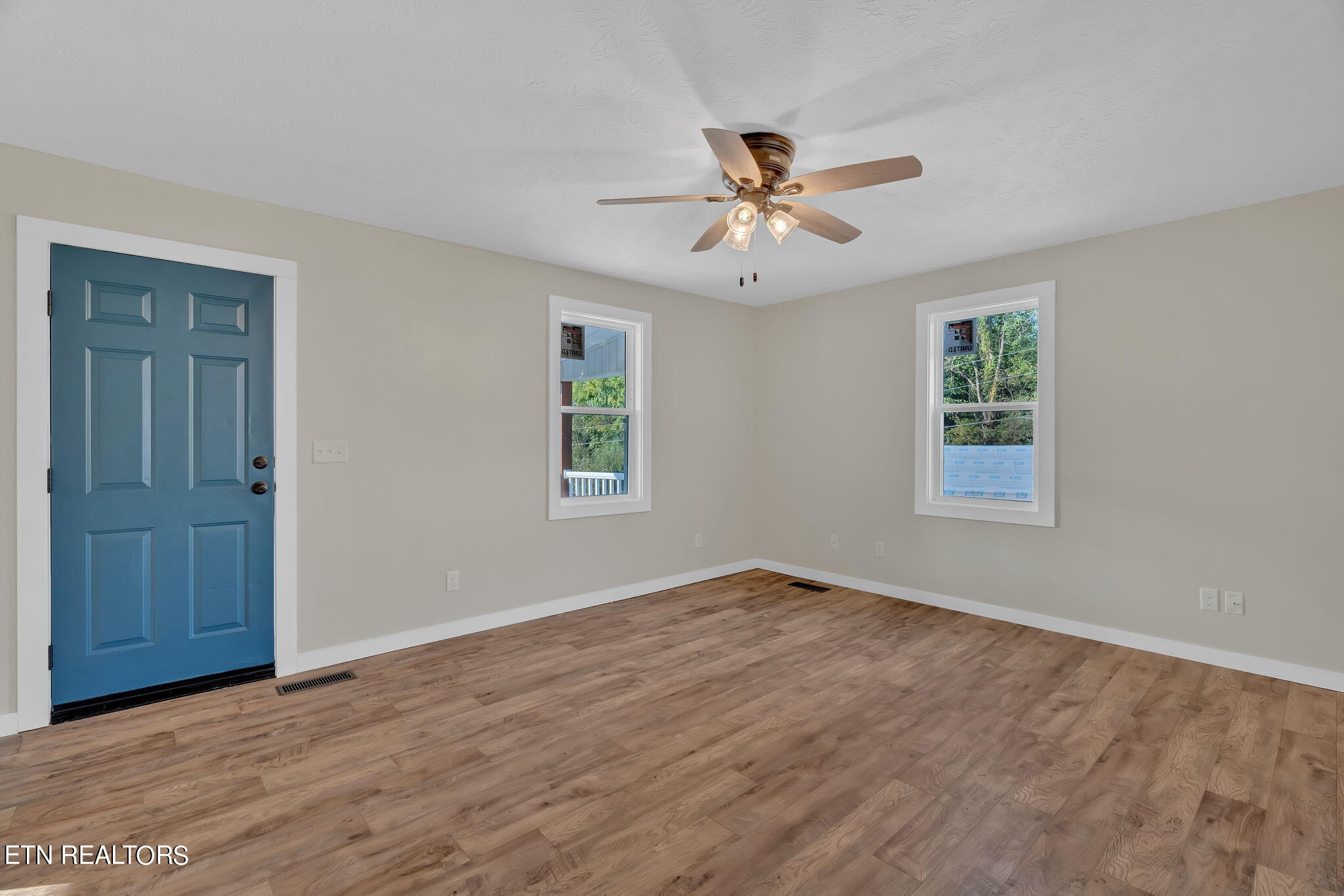 161 Rhea Street Newport, TN 37821 - Photo 3 of 19 14-web-or-mls-DSC03243