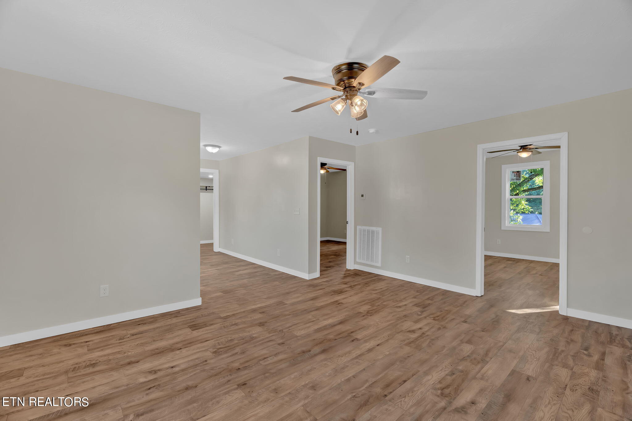 161 Rhea Street Newport, TN 37821 - Photo 5 of 19 7-web-or-mls-DSC03252