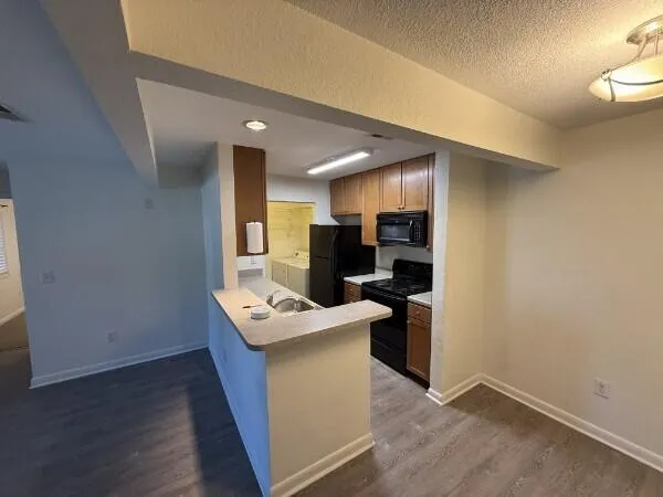 $2,500 | 271 Alexandra Drive, Unit 10, Mount Pleasant, SC 29464