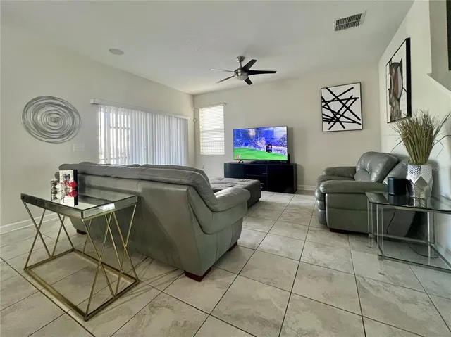 $3,200 | 11925 Fiction Avenue, Orlando, FL 32832