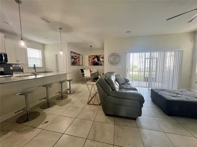 $3,200 | 11925 Fiction Avenue, Orlando, FL 32832