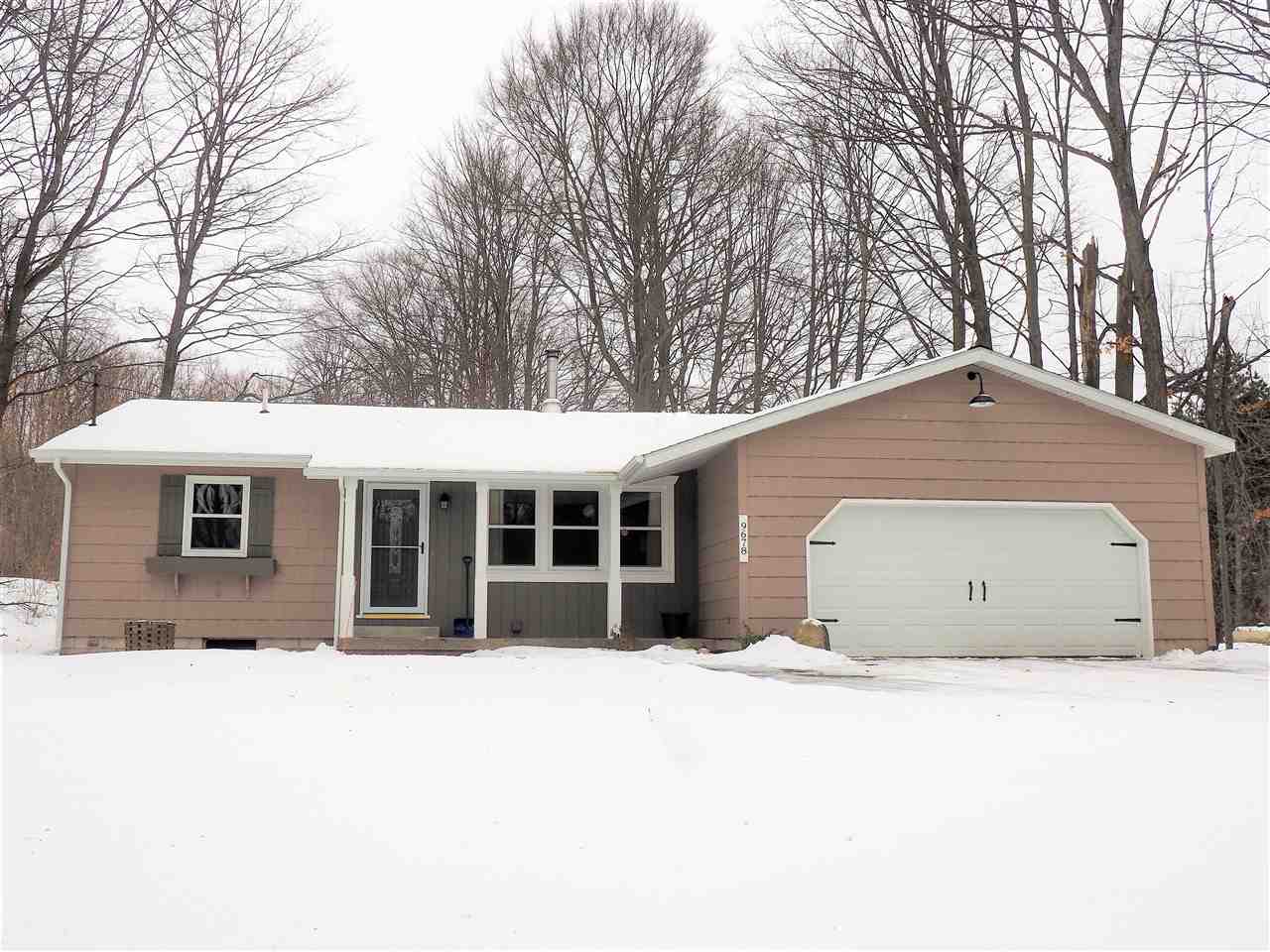 9678 Deal Road Williamsburg, MI 49690 - Photo 2 of 23 1856397-1.JPG