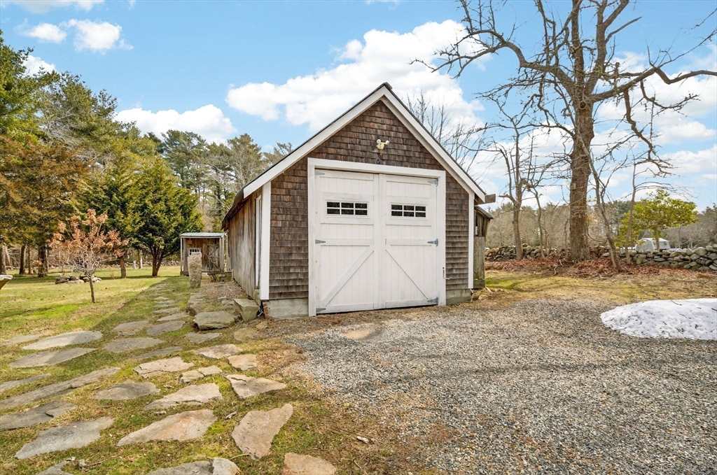 26 Division Road Dartmouth, MA 02747 - Photo 22 of 31