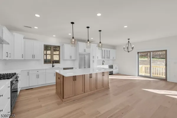 $1,249,000 | 8 Church Street, Stockton, NJ 08559