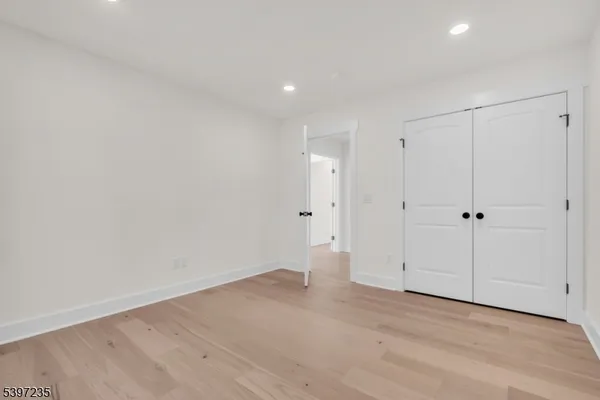 $1,249,000 | 8 Church Street, Stockton, NJ 08559