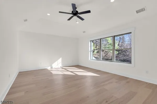 $1,249,000 | 8 Church Street, Stockton, NJ 08559