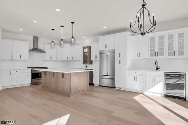 $1,249,000 | 8 Church Street, Stockton, NJ 08559