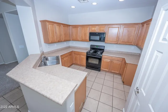 $2,300 | 3862 West Ashton Drive, Phoenix, AZ 85086