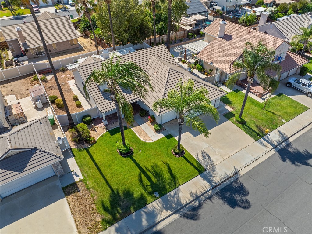 31375 Willowood Way Menifee, CA 92584 - Photo 39 of 43 an aerial view of a house having outdoor space