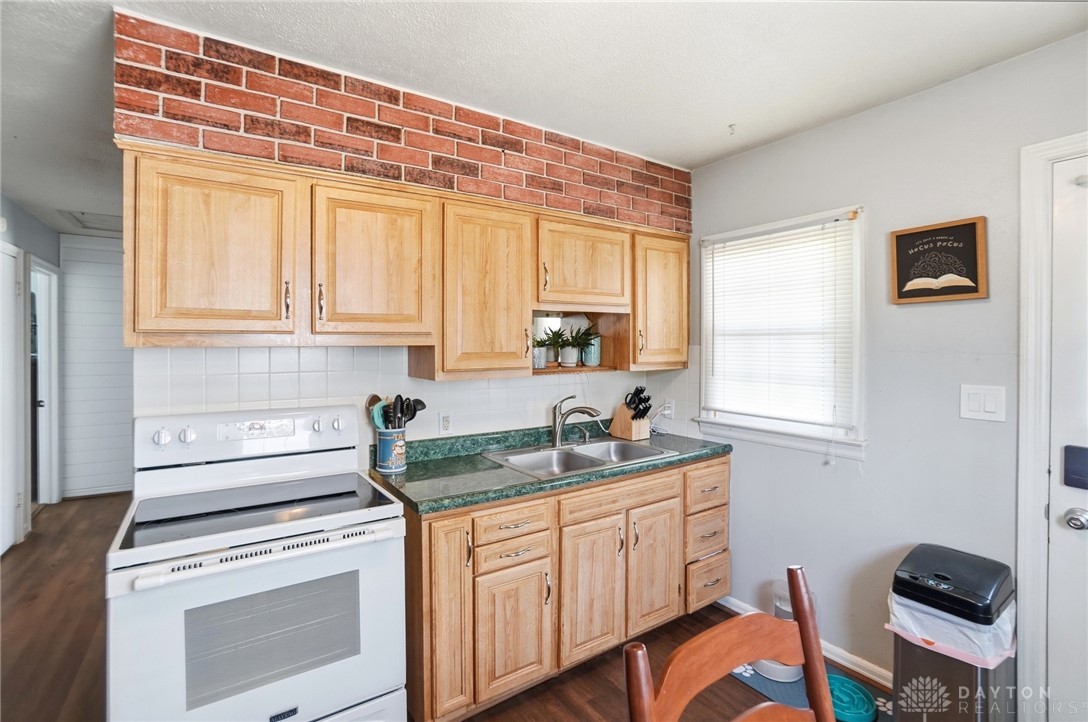 1206 West 1st Street Springfield, OH 45504 - Photo 9 of 27