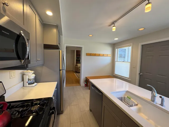 $11,000 | 92 Main Street, Ludlow, VT 05149