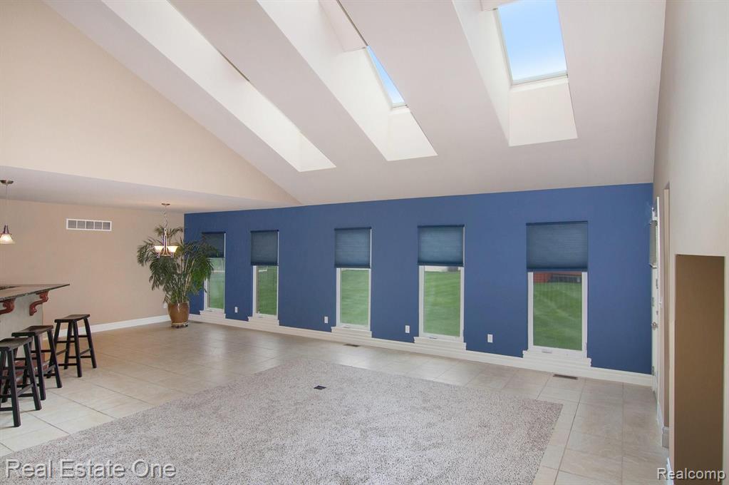 51900 Baker Road Chesterfield, MI 48047 - Photo 5 of 26
