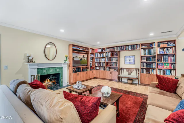 $950,000 | 1557 Prima Court, Camarillo, CA 93010