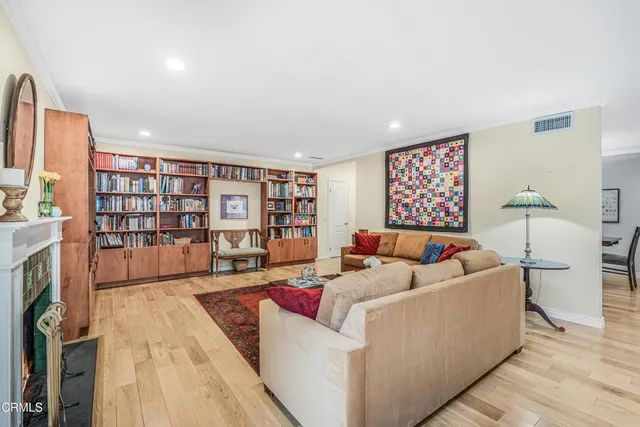 $950,000 | 1557 Prima Court, Camarillo, CA 93010