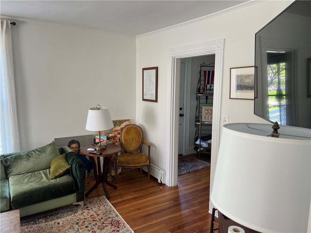 400 Paradise Avenue Middletown, RI 02842 - Photo 4 of 20