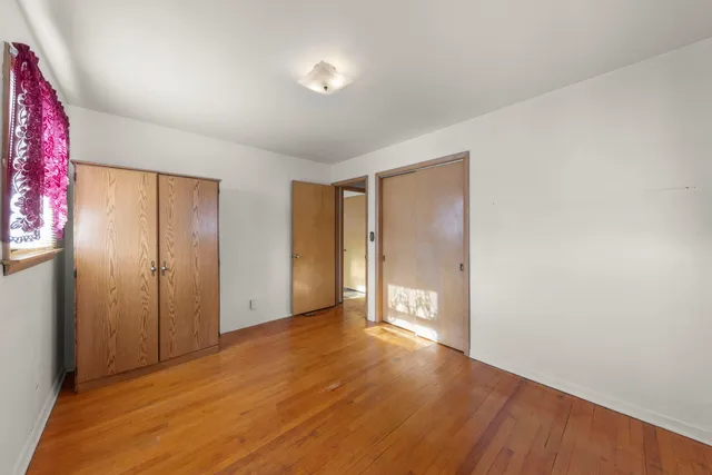 $263,999 | 10901 Nagle Avenue, Worth, IL 60482