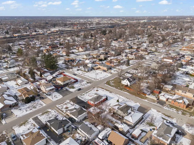 $263,999 | 10901 Nagle Avenue, Worth, IL 60482
